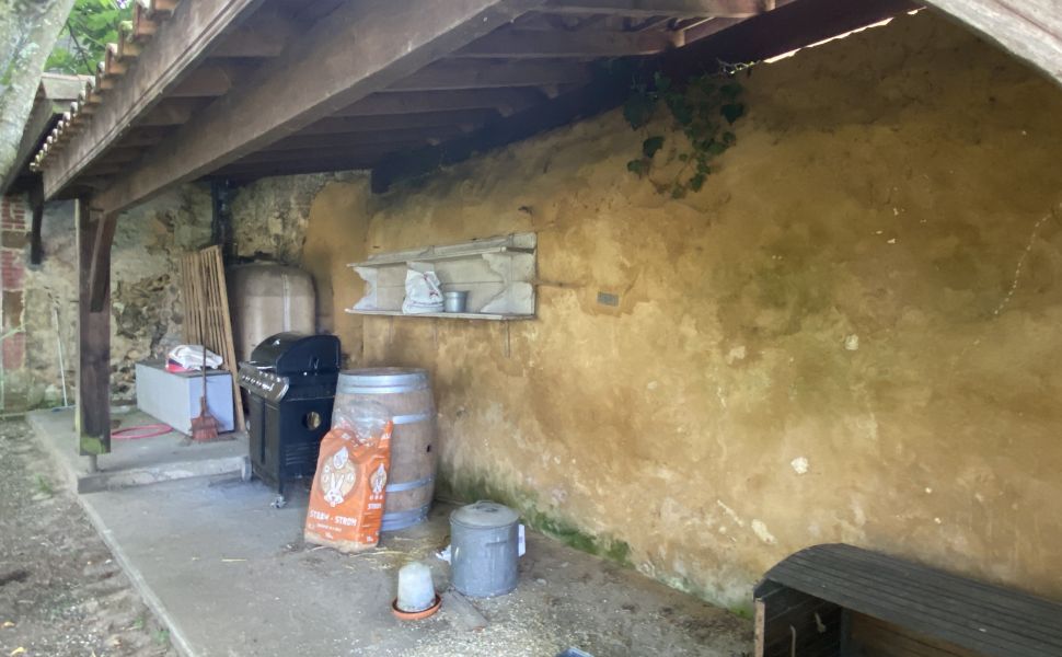 Maison de Maître avec cour très charmante et belle vue sur la vallée Chalossais