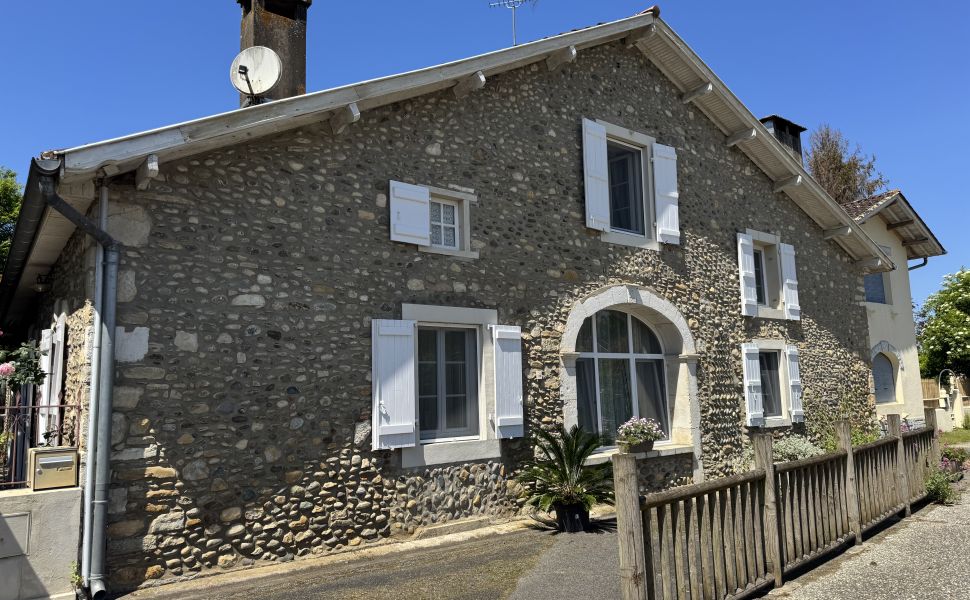 Impeccable Ferme Landaise du 18ème Siècle, Sur Un Parc Paysager de 2,500m2