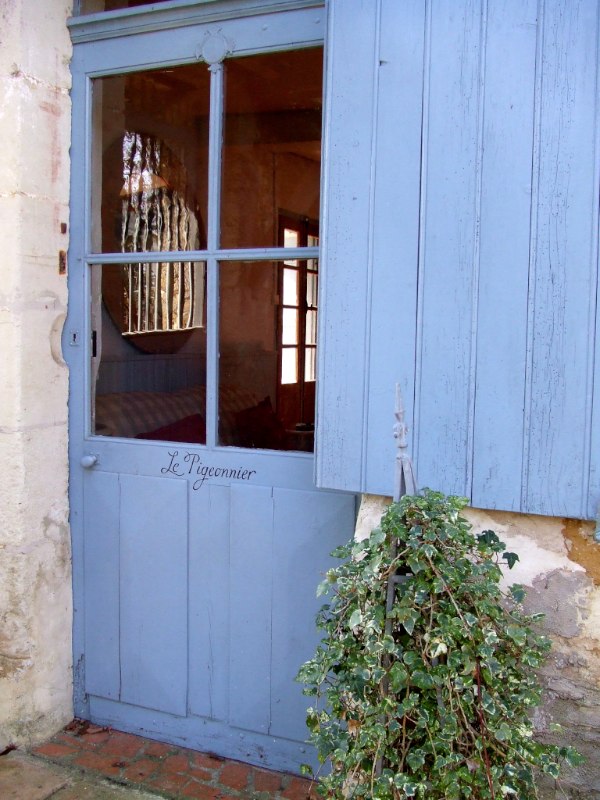 Authentique Château du XVIIème avec Chambres d'Hôtes, Gite et Granges