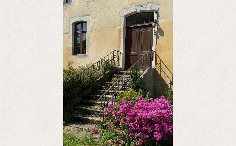Propriété du XVIIIème Avec 2 Gîtes Indépendants Sur un Terrain Privé de 8 000m2