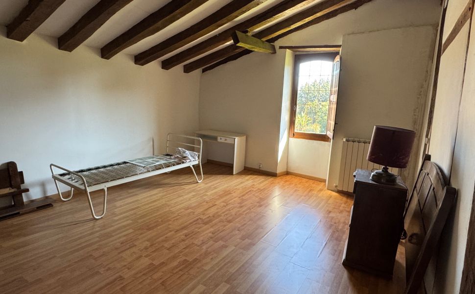 Propriété du XVIIIème Avec 2 Gîtes Indépendants Sur un Terrain Privé de 8 000m2
