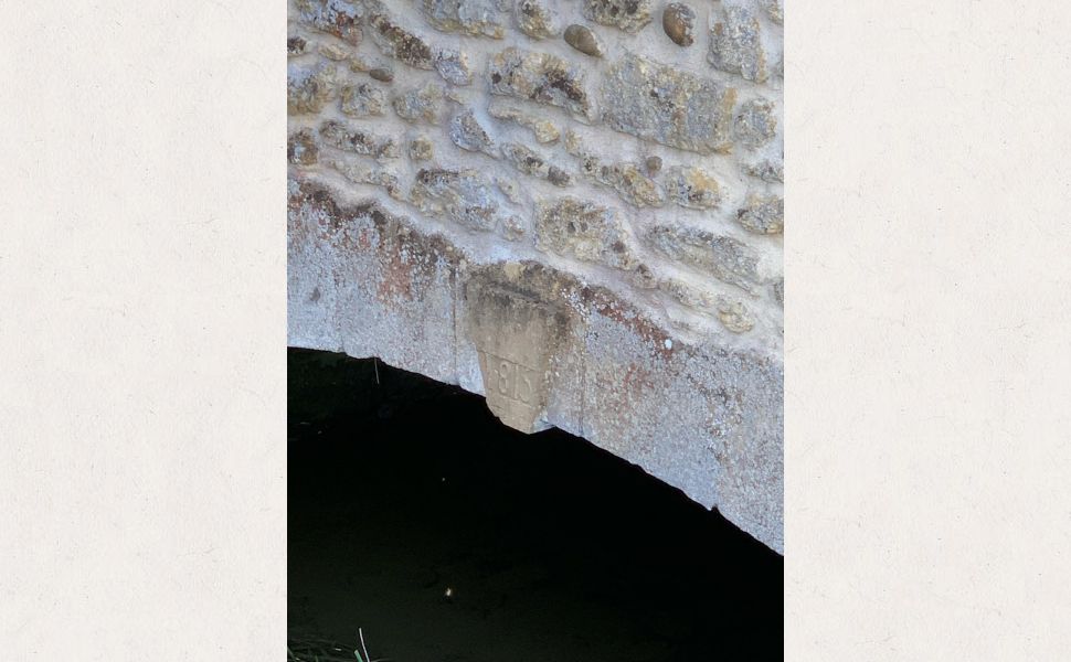 Entièrement Meublé : Charmant Moulin à Eau de 1815 avec Piscine et Vue sur la chaîne des Pyrénées 