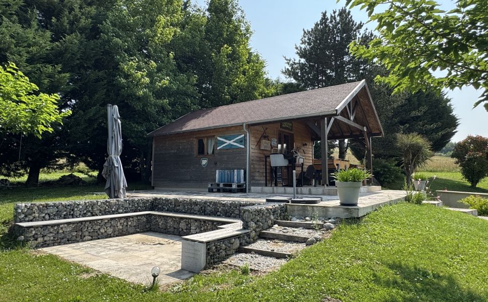 Adorable Bearnaise Ferme Avec Un Magnifique Gîte, Piscine Chauffée et Vue Montagne