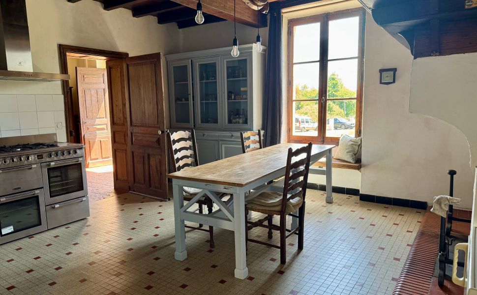Authentique manoir du 19e siècle avec de belles dépendances, près de Garlin