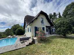 A Beautifully Presented 4 Bed Neo-Bearnaise Villa With Pool And Mountain Views