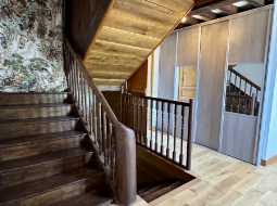 Charmant Ensemble Béarnais avec Maison Rénovée, Granges et Potentiel de Gîte 