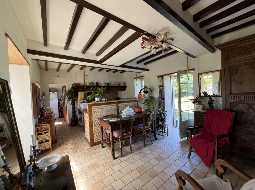 Charming & Thoughtfully Renovated 3 bedroom Béarnaise Farmhouse with Large Barn