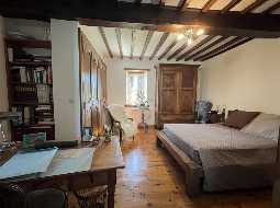 Charming & Thoughtfully Renovated 3 bedroom Béarnaise Farmhouse with Large Barn