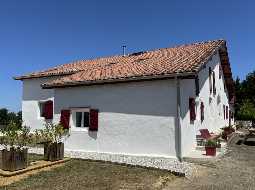 Exceptional Landaise Estate with Tourism Potential, Panoramic Views, Pool & Spacious Outbuildings