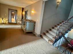 Vaste Demeure de Village du XVIII avec 9 Chambres, Piscine au Sel & Vue Pyrénées