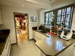 Fermette Béarnaise avec Grange Aménagée, Piscine et Vue Pyrénées, proche de Pau