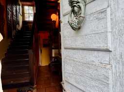 Rare, propriété authentique du XIVe siècle avec jardin et vues Pyrénées