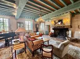 Demeure de Village de Caractère avec accès direct à la Rivière