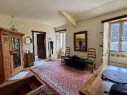 Demeure de Village de Caractère avec accès direct à la Rivière