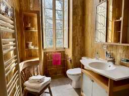 Demeure de Village de Caractère avec accès direct à la Rivière