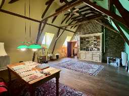 Demeure de Village de Caractère avec accès direct à la Rivière