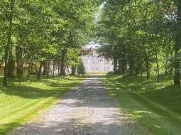 Elégant château, typiquement français, avec 7,78 hectares