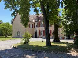 Magnificent 18th Century Maison de Maitre and Coach House with Pool
