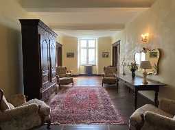 Magnificent Historic Chateau with 2 Gîtes, Barn & 8 Hectares : Foothills of Pyrenees Mountains