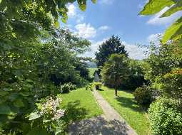 Bearnaise Hilltop Property in an Acre of Private Gardens with Swimming Pool and Mountain Views