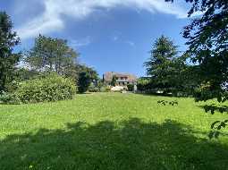 Bearnaise Hilltop Property in an Acre of Private Gardens with Swimming Pool and Mountain Views