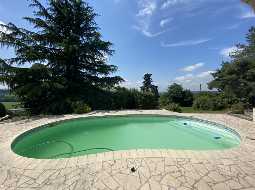 Bearnaise Hilltop Property in an Acre of Private Gardens with Swimming Pool and Mountain Views