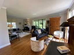 A Beautiful Contemporary Property with Charming Flowery Gardens in Heart of a Lovely Landaise Town