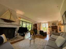 A Beautiful Contemporary Property with Charming Flowery Gardens in Heart of a Lovely Landaise Town