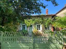 Elegant 17C Maison de Maitre with  Far Reaching Views & Packed with Charm