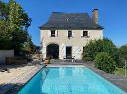 An Enchanting Former Bergerie In Secluded Tranquility With Outstanding Views