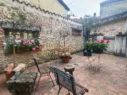 Magnifique Hôtel Particulier de 14eme au cœur d'une des plus belles bastides Landaise 