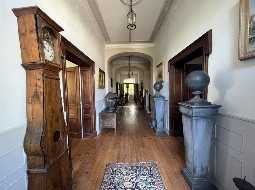 Pretty Maison Bourgoise with Walled Garden and Carriage House