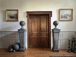 Pretty Maison Bourgoise with Walled Garden and Carriage House