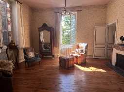 Pretty Maison Bourgoise with Walled Garden and Carriage House