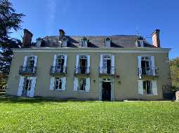 A Substantial Country Residence with a Commanding Hilltop Position, Pyrenean Views & 9.4HA 
