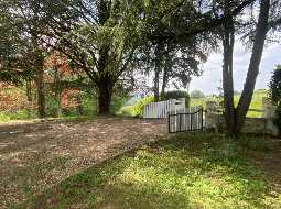 Splendid Bearnaise Villa with Panoramic Views of the Pyrenees Mountains