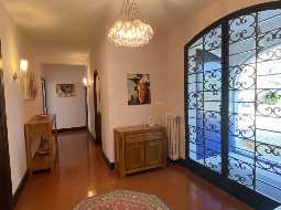 Splendid Bearnaise Villa with Panoramic Views of the Pyrenees Mountains