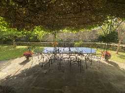 Beautiful Chateau with Independent Guest House and Mountain Views 