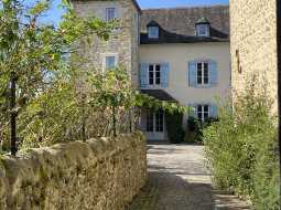 Beautiful Chateau with Independent Guest House and Mountain Views 