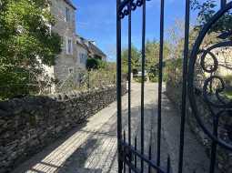 Beautiful Chateau with Independent Guest House and Mountain Views 
