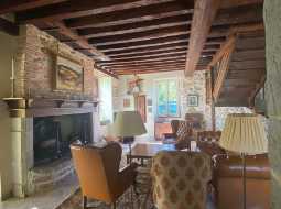 Beautiful Chateau with Independent Guest House and Mountain Views 