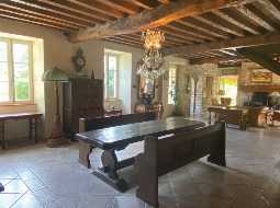 Beautiful Chateau with Independent Guest House and Mountain Views 