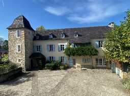 Beautiful Chateau with Independent Guest House and Mountain Views 