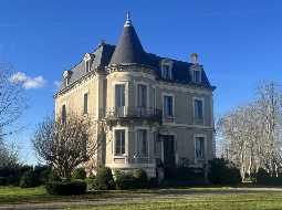 Elégant Château sur 2.2HA au cœur de Saint Sever