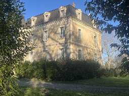 Elégant Château sur 2.2HA au cœur de Saint Sever