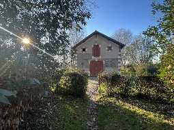 Elégant Château sur 2.2HA au cœur de Saint Sever