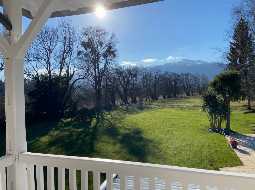 Superb Architect Designed Property with Stunning Views of the Mountains