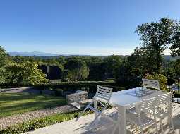 Maison familiale avec vue sur les Pyrénées; Pau; Coteau Jurançon; Proche des commodités locales