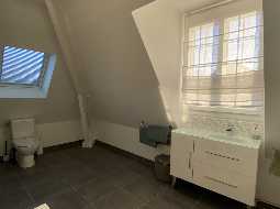 Family Home with Pyrenean Mountain Views; Pau; Jurancon Wine Region; Close to local Amenities