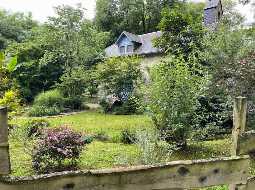 Ancien Moulin à Eau Avec Gîte au Cœur de la Campagne Basque.